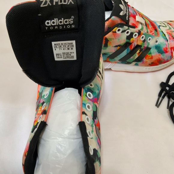 ADIDAS TORSION KICKS / BLACK/PINK MULTICOLORED. SIZE- 9 - Picture 6 of 7